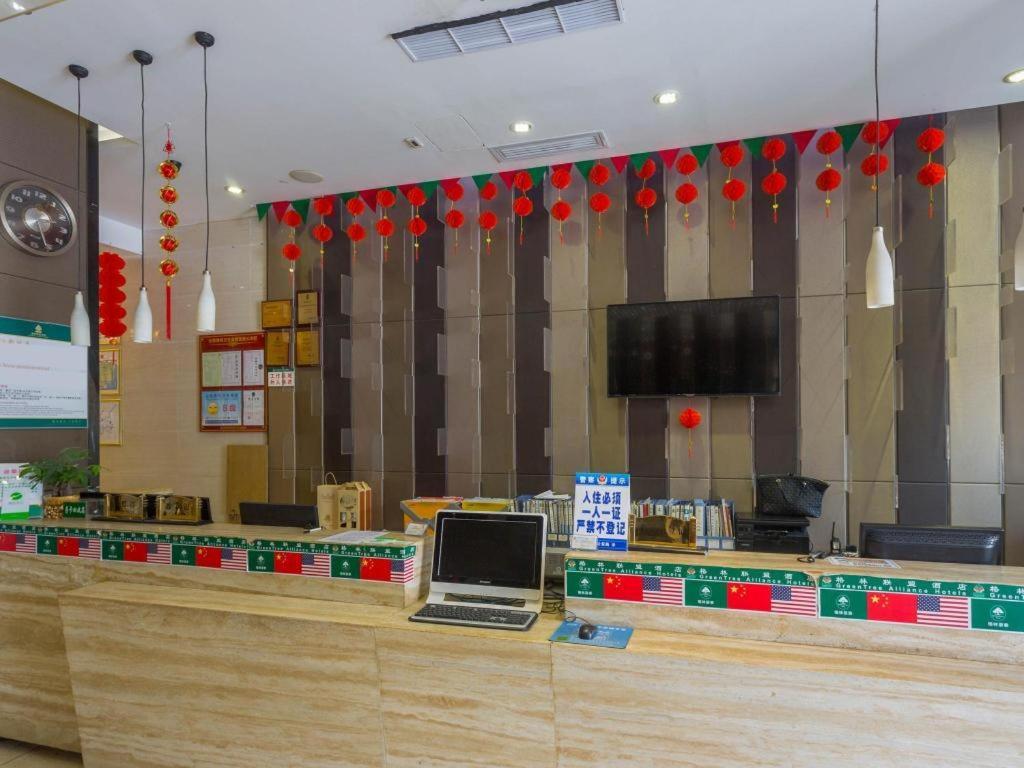 Greentree Alliance Shenzhen Shekou Sea World Hotel Екстер'єр фото